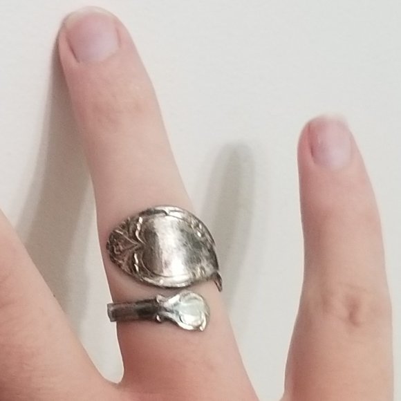 vtg 1847 Rogers Bros silver plate wraparound ring - Picture 4 of 10